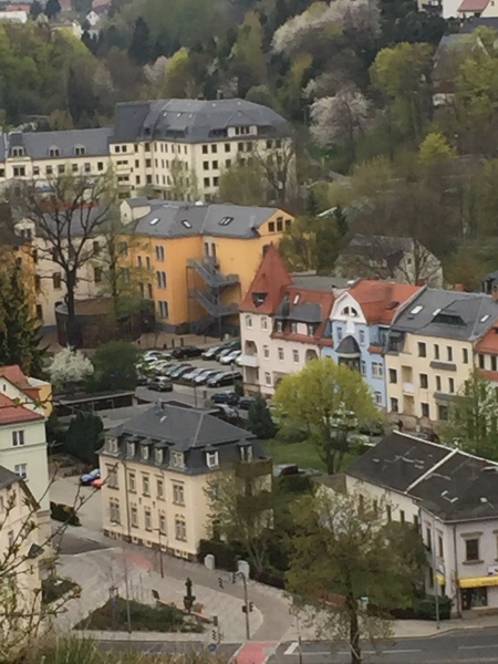 Datei:Blick vom Osterberg auf Lessingschule.jpg